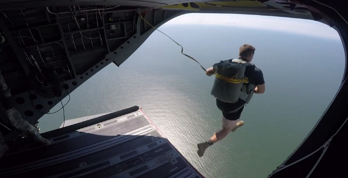 1-75th Ranger jumps from a Chinook helicopter performing a water jump off coast of Georgia in July 2016 (DVIDS).