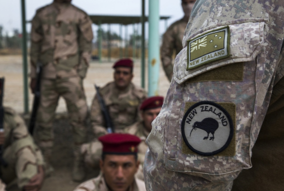 A New Zealand trainer from Task Force Taji provides instruction to Iraqi soldiers. (U.S. Army Photo by SPC Craig Jensen, 1 Dec 2016).