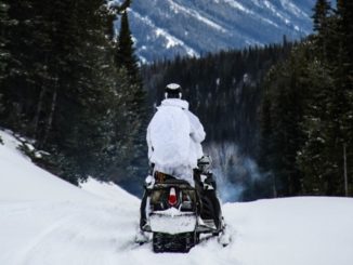 Green Berets conduct annual mountain requalification training.