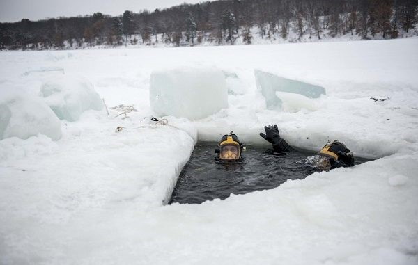 MDSU 2 Ice Divers