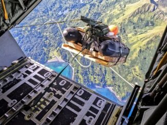 Navy SEALs infil on ARCTIC EDGE 25 exercise in Alaska with CRRC.