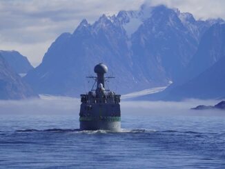 HkDMS Triton (F358) Off Coast of Greenland