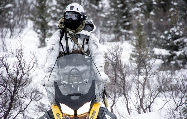 10th SFG Trains on Snowmobile Alaska