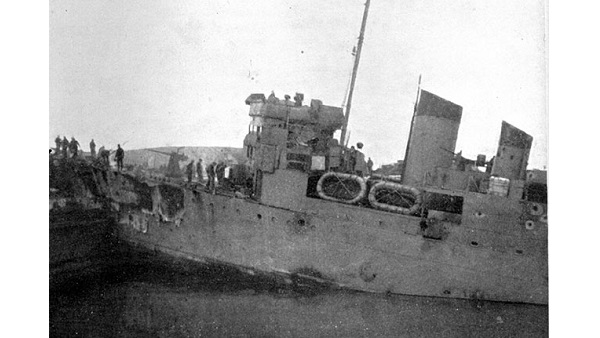 HMS Campbeltwon Rams Dry Dock