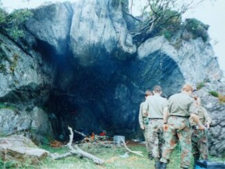 UK Cadets Constructing Hide Site
